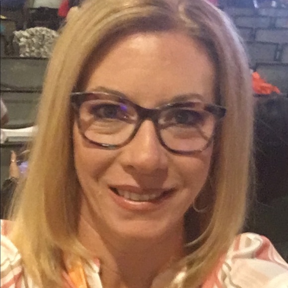 Meet your Posher, Rita - Picture 1 of 1